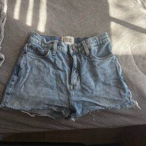 Urban Outfitters BDG Girlfriend Short Size 25